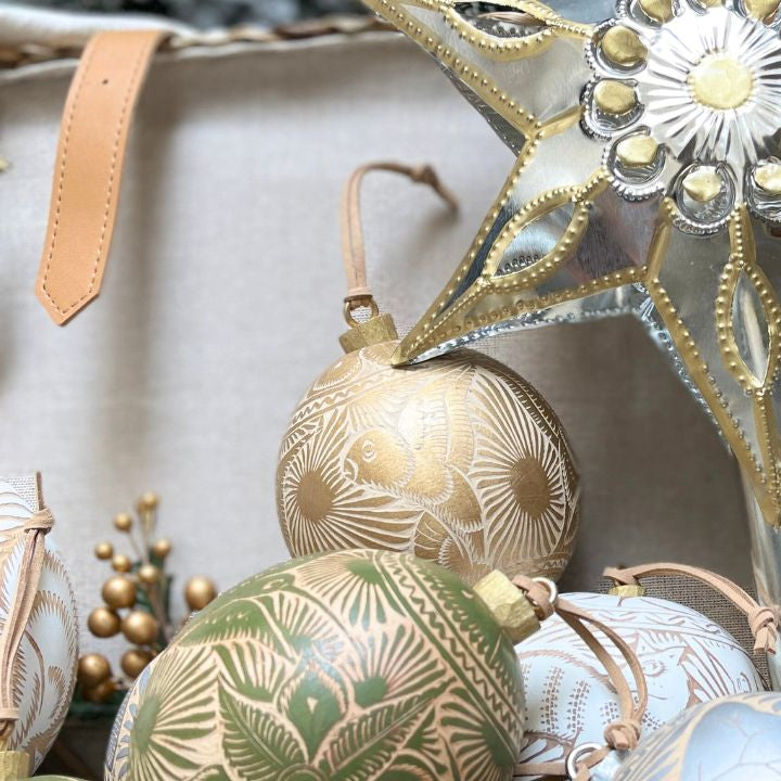 Set de Esferas Naturales Medianas / Verde Olivo