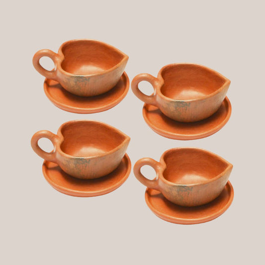 4 Enedina Cups, with saucer