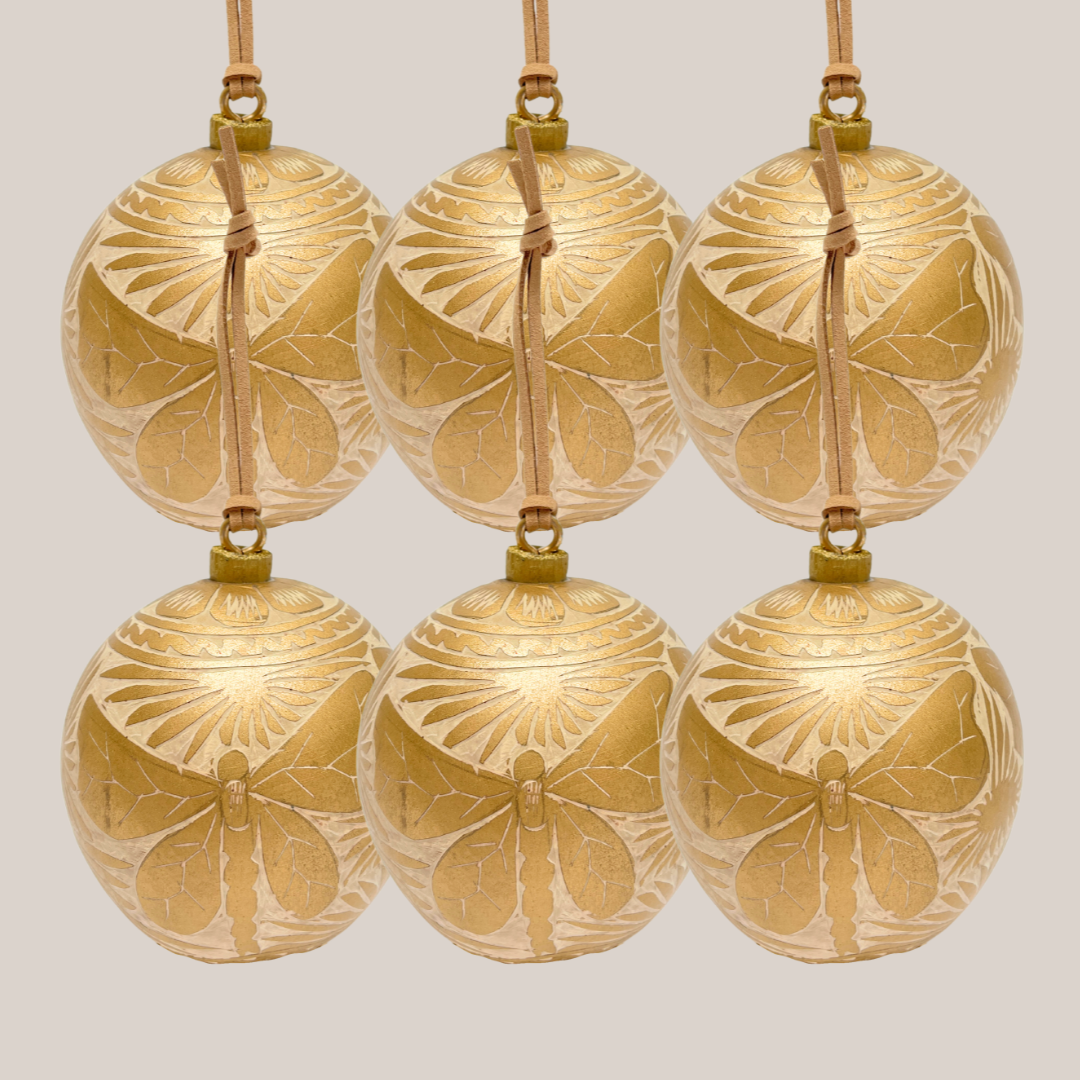 Set de Esferas Naturales Medianas / Oro Viejo