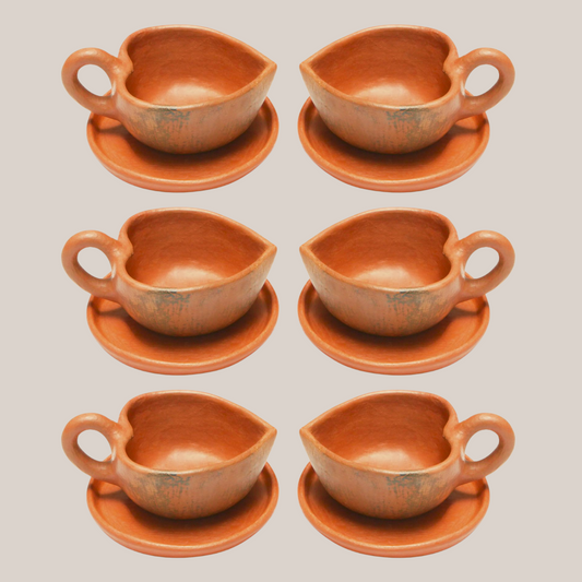 Set 6 Tazas Corazón con Plato